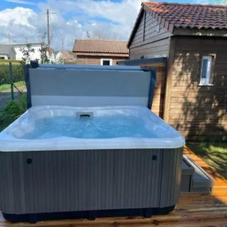 Jacuzzi/spa Privatif Perce Neige Camping Plombières-les-Bains